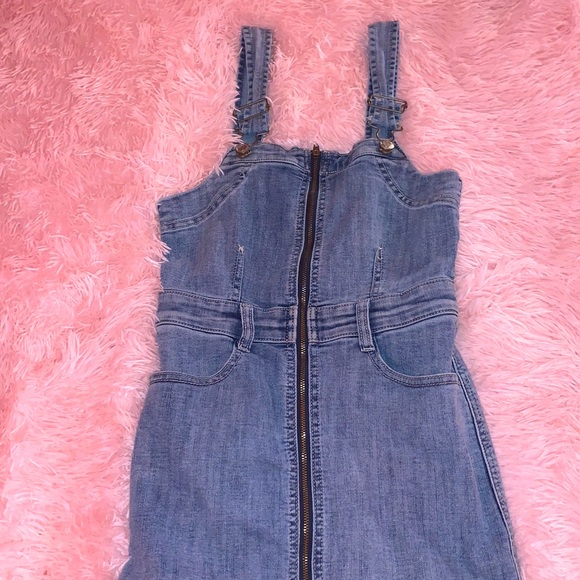 American Eagle Outfitters Dresses & Skirts - American Eagle Denim Overall Dress